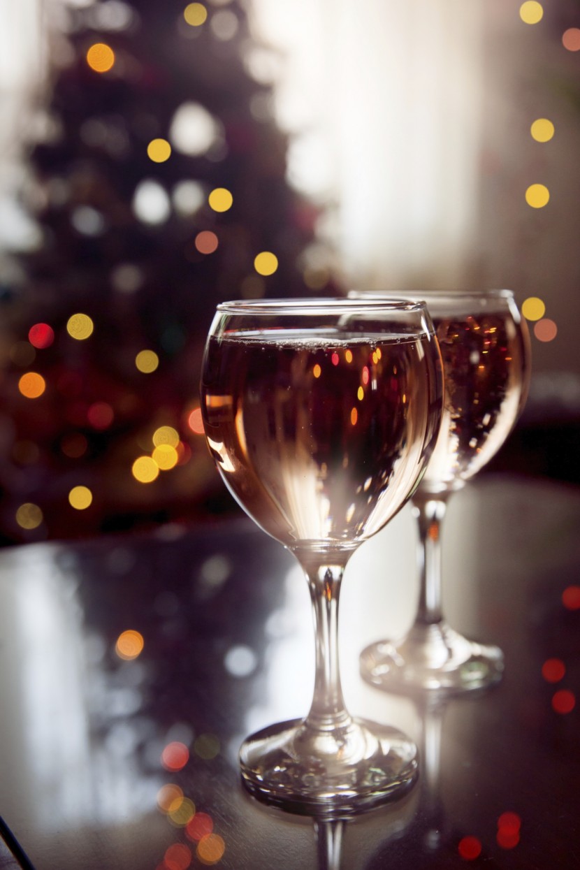 vin-noël-fêtes-sapin