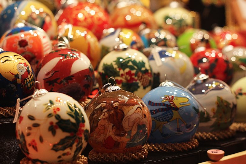Boules de décoration de Noël 